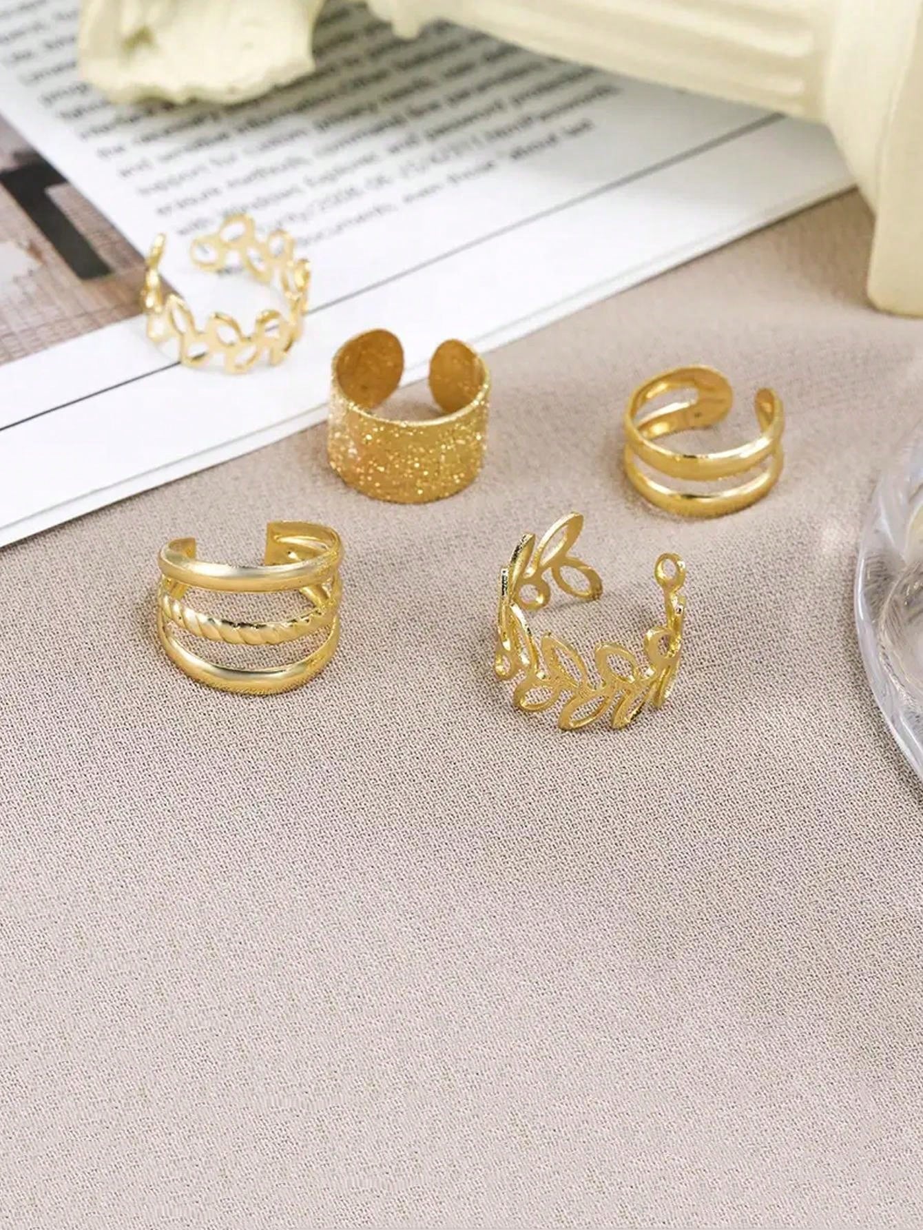 5 PCS Gold Adjustable Ear Cuffs Earrings for Women Girls Non-Piercing Cartilage Clip on Earrings Wrap Ear Jewelry Set