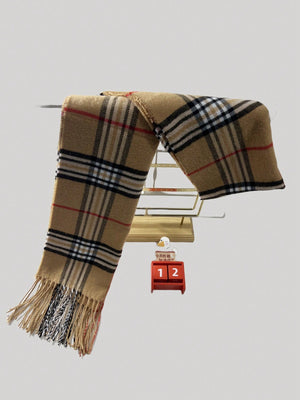 Classic Plaid Scarf For Couples, Unisex Warm Boyfriend Gifts Versatile Autumn Winter Fashion, High-Quality Reversible Korean Style Neck Warmer Blanket