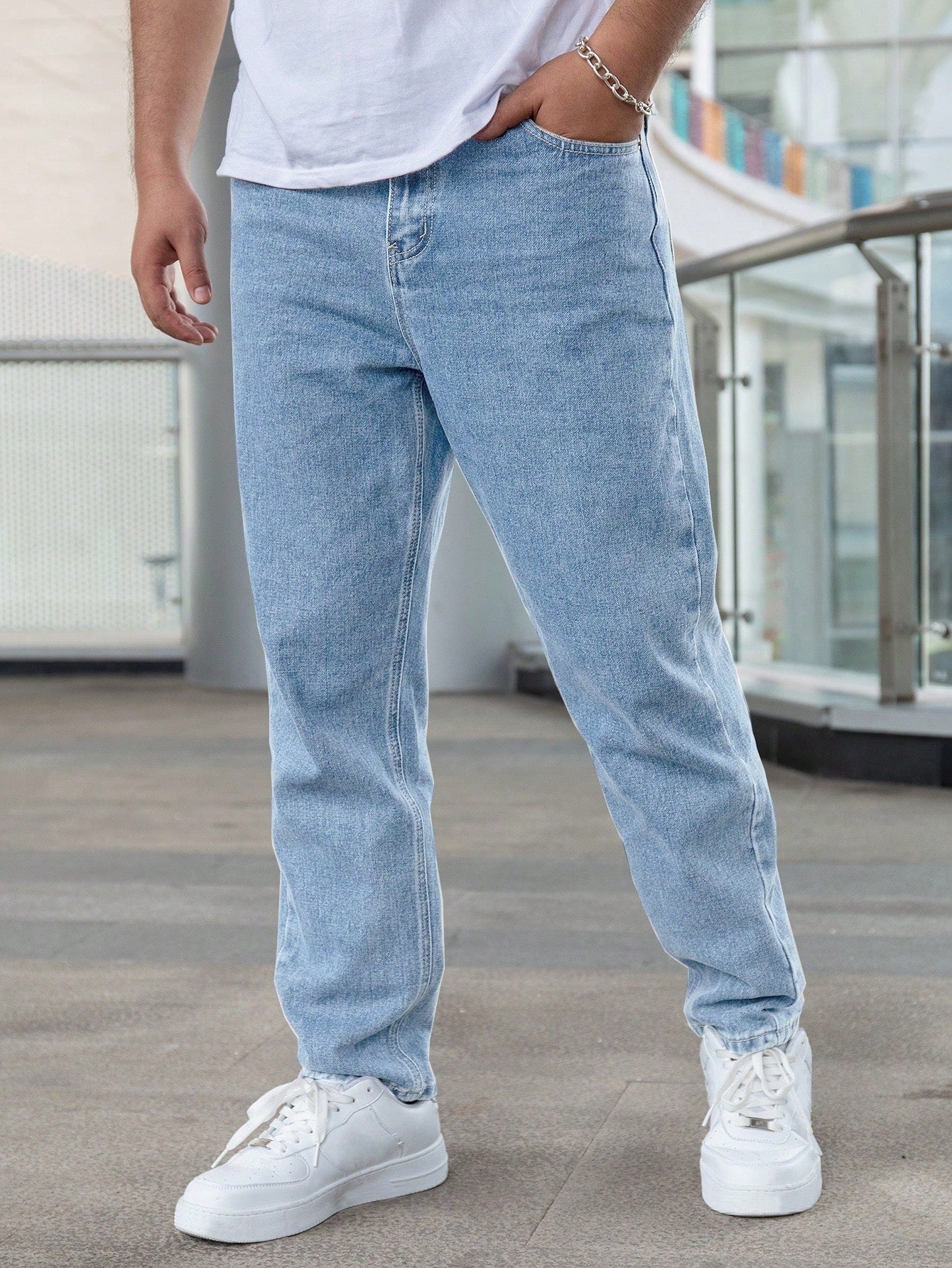 Men's Casual Washed Tapered Jeans With Pockets