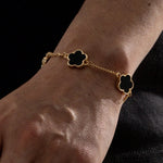 1pc Fashion Stylish Classic Design Lucky Clover Men's Bracelet (Black Needs Peeling Off Film)