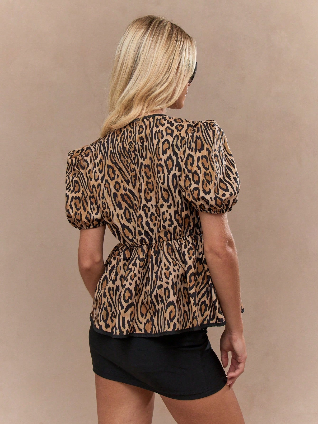 MISSGUIDED Animal Print Front Open Tie Short Balloon Sleeves Peplum Top